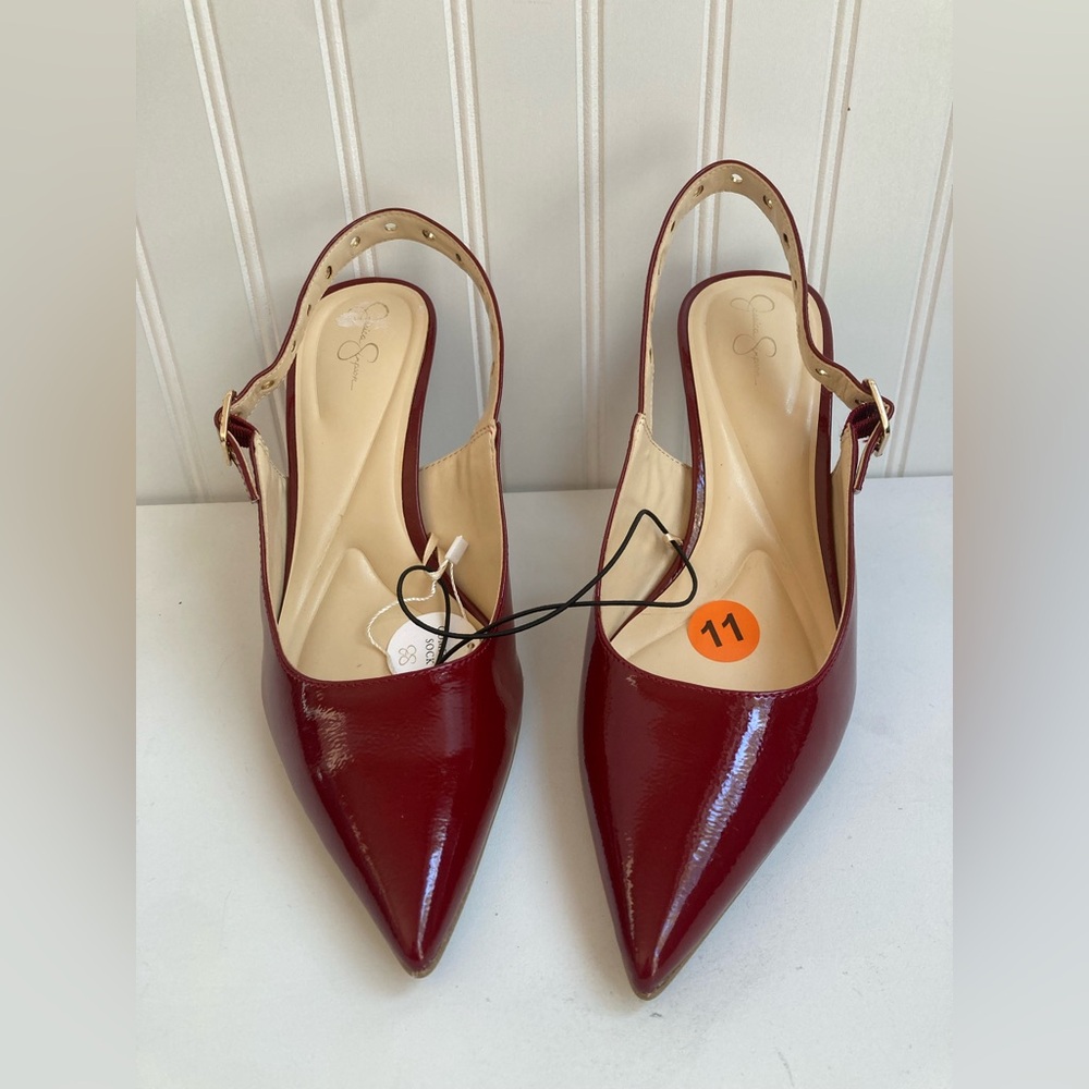 Jessica Simpson EVOVZA Classic Slingback Pump Women's Size 11 NWT